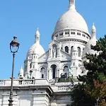Bright studio Montmartre 2 minutes from the Sacré-Cœur