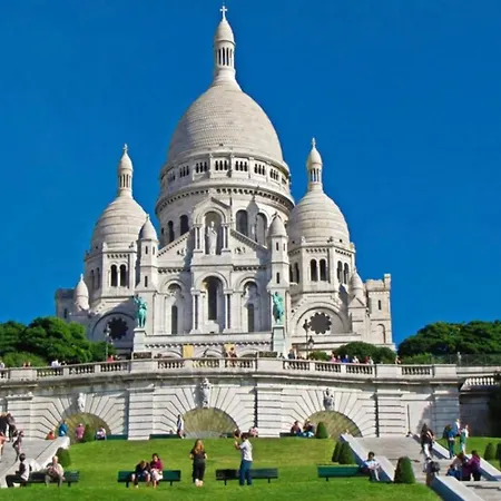 Bright Montmartre 2 Minutes From The Sacré-cœur Parigi